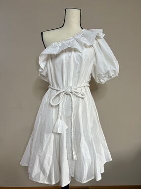 🦢🦢🦢Women’s One-Shoulder White Ruffle Dress with Braided Belt